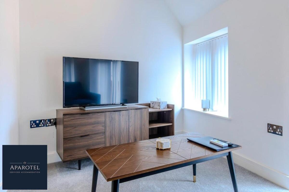 Aparotel Serviced Apartments - Stonehenge, Amesbury Town Centre Oda fotoğraf