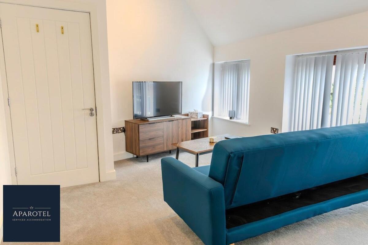 Aparotel Serviced Apartments - Stonehenge, Amesbury Town Centre Oda fotoğraf