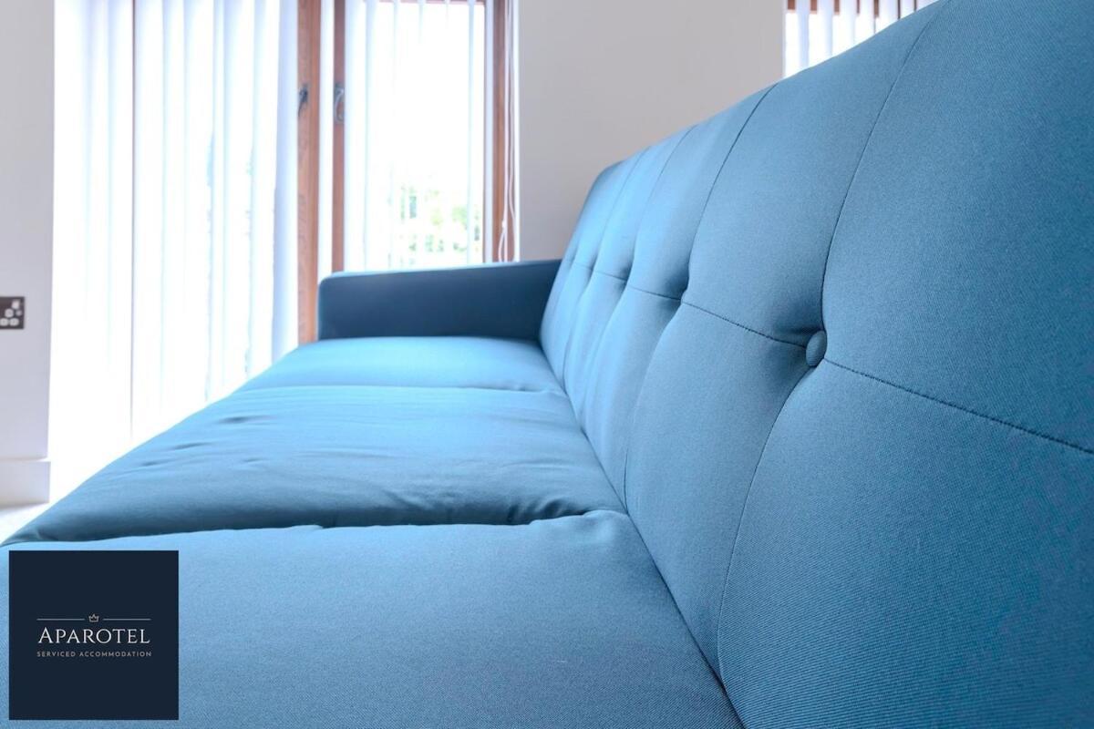 Aparotel Serviced Apartments - Stonehenge, Amesbury Town Centre Oda fotoğraf